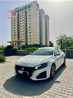 نیسان ئەلتیما